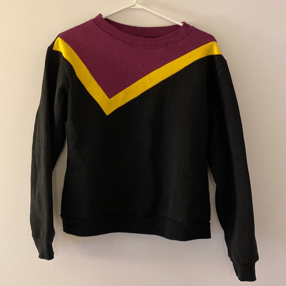 Cute sweater 10